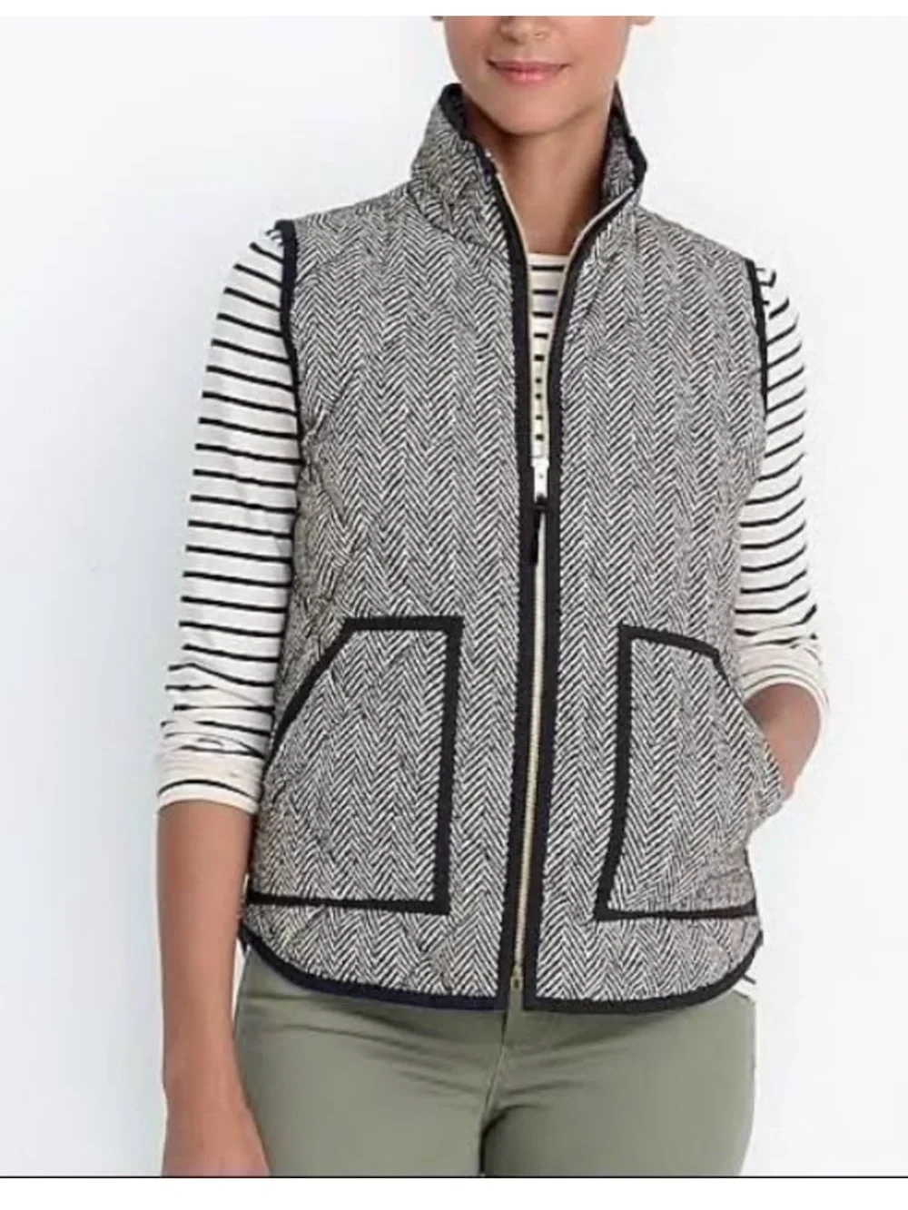 NWT! J. Crew Black Printed Quilted Waterfowl Feathers Down Puffer Vest. Size XS.